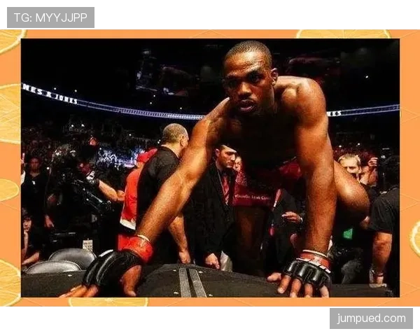 乔恩·琼斯门口停好几台超跑，屋里却看起来像大学宿舍，我真的无语