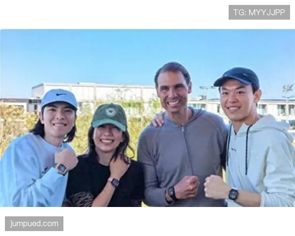 纳达尔赛场上拼成铁人，私下秒变豪宅老板，真是两个人？